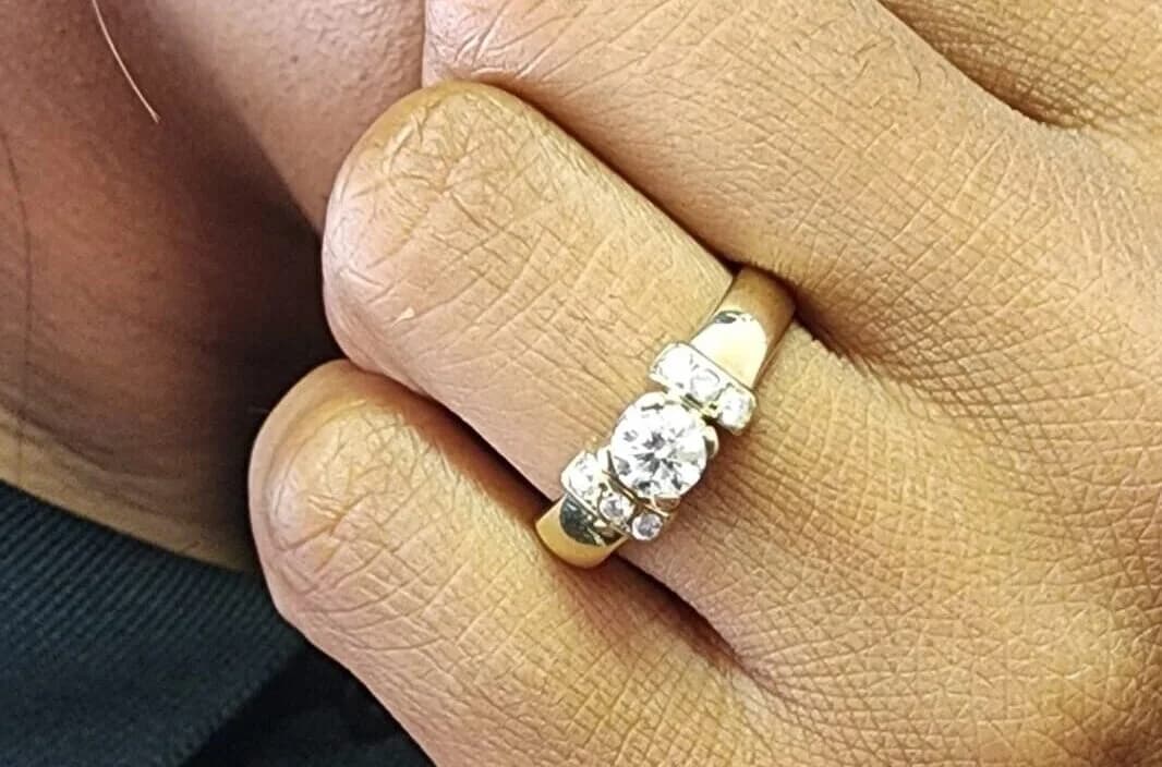Seven Diamond Ring