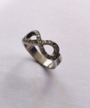 Figure Diamond Ring