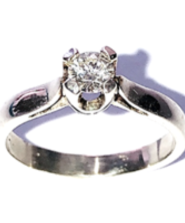 White Gold Solitair Ring