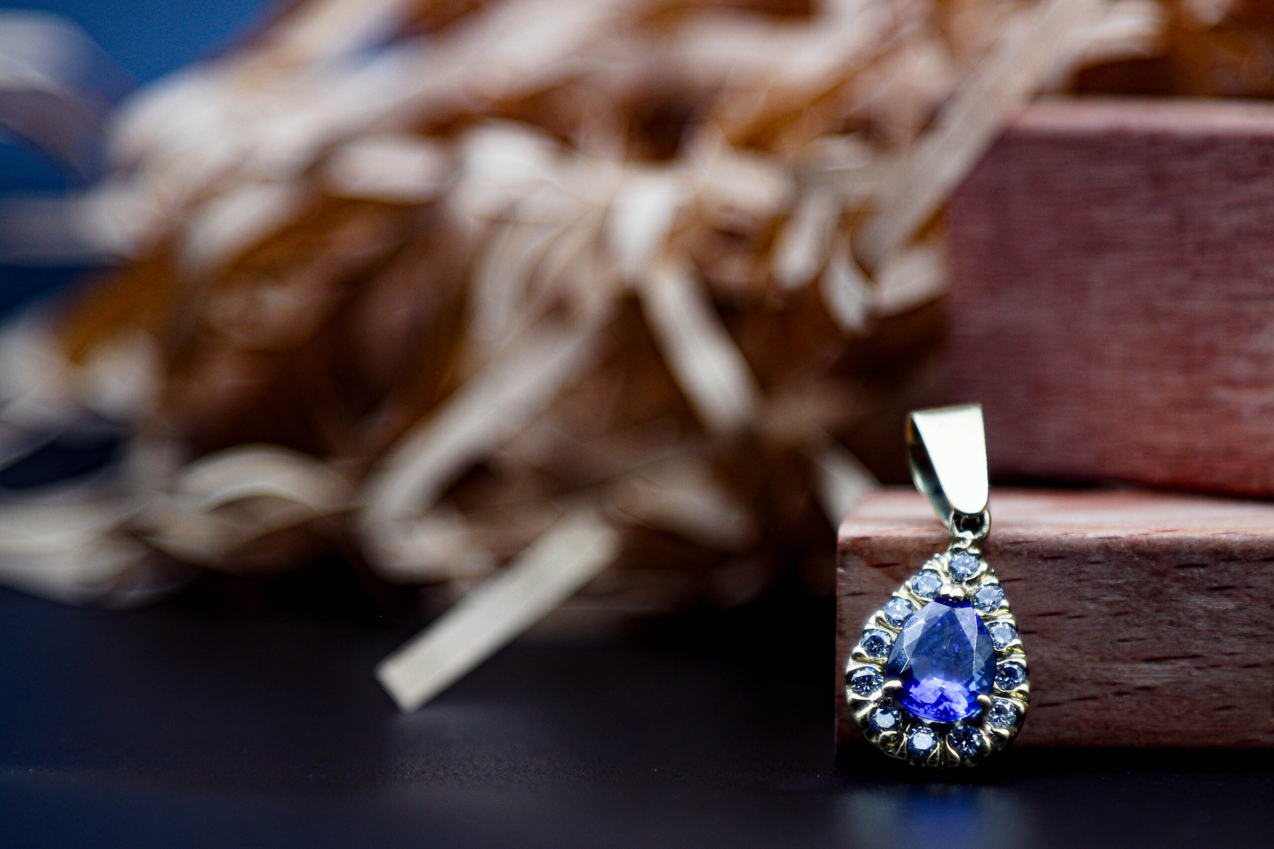 Tanzanite & Diamond Pendent - Image 4